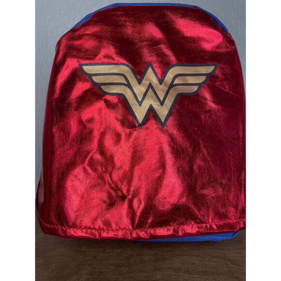 DC Wonder Woman Lunch Box Girls Super Hero Soft Sided Red Cape and Stars NWOT - Picture 3 of 8